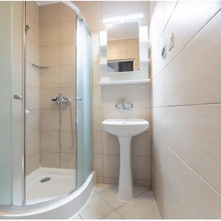 Отель Restauracja Cukropol 3*